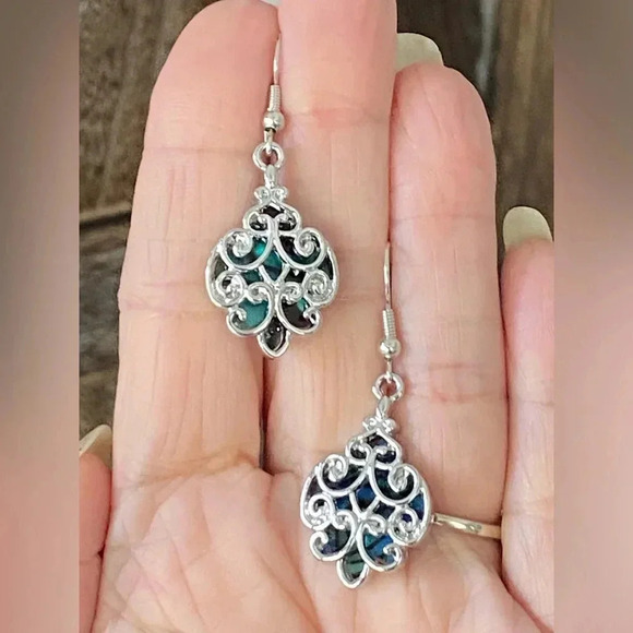 Beautiful Abalone Silver Tone Celtic Knot Drop Earrings F - Picture 1 of 2